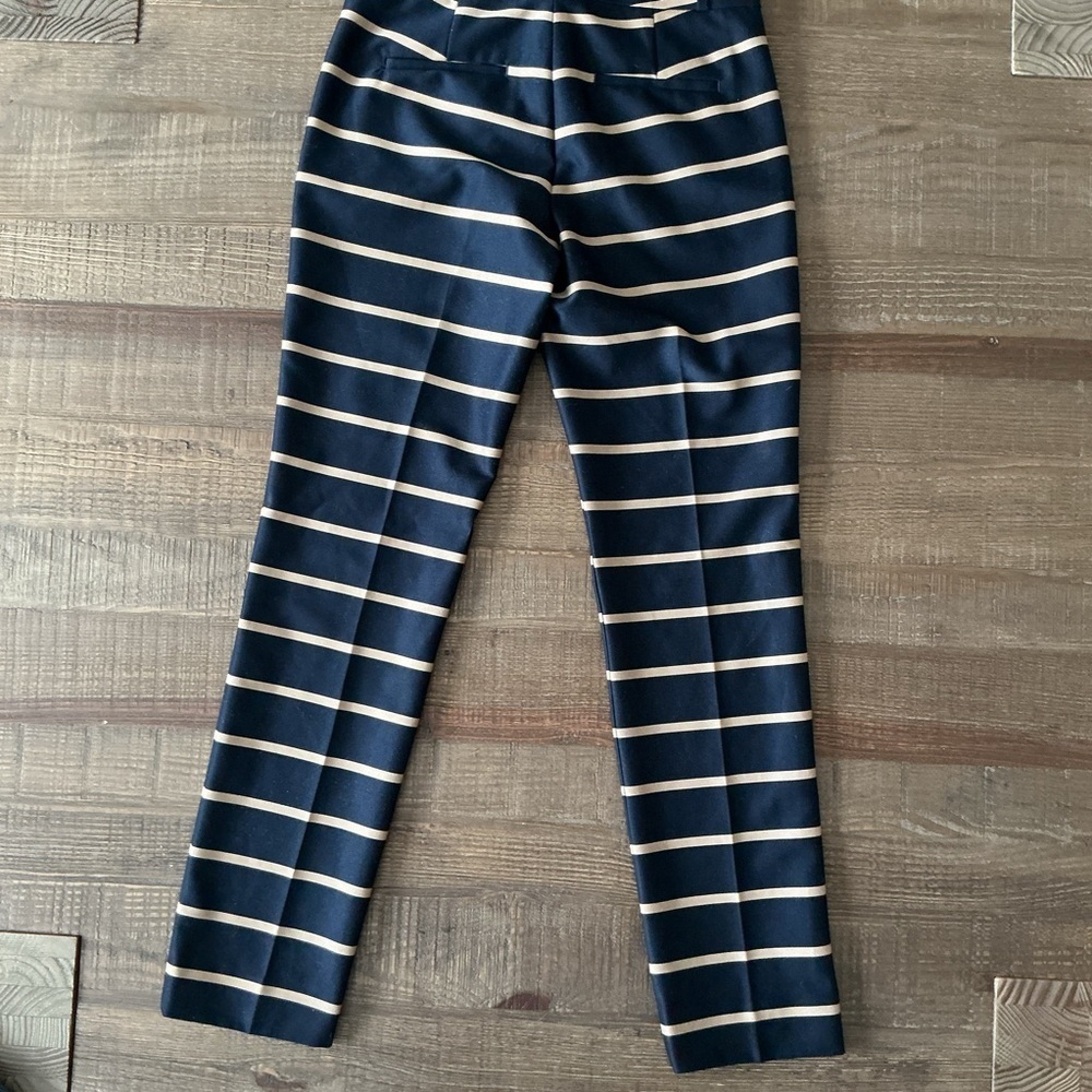 Banana Republic Woman’s Blue/Tan Striped Trouser Ryan Pants Size 2 - Picture 10 of 10